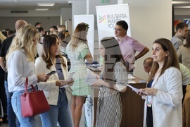 СТП - "Кариера и живот - защо в България?" - форум