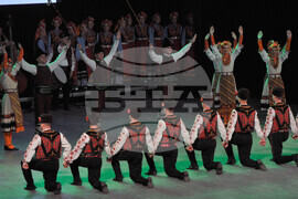 Бургас - летен театър - танците на българина - спектакъл