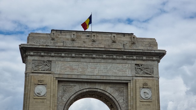 Триумфалната арка в Букурещ беше отворена за посетители; те могат да я разгледат отвътре всеки уикенд до октомври