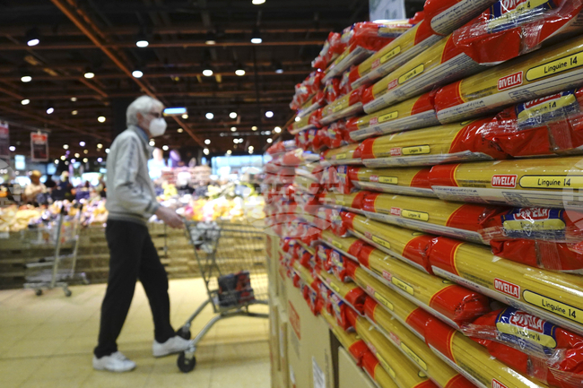 Продажбите на дребно в Италия се понижават неочаквано през август 