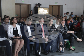 СТП - "Кариера и живот - защо в България?" - форум