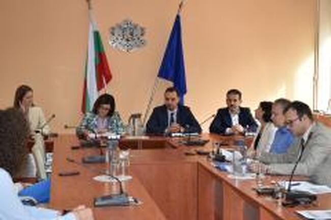 Министър Богданов: Ще подобрим работата в публичните предприятия 