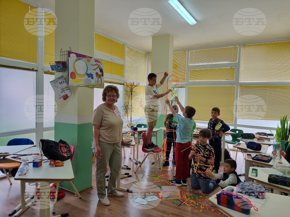 Забавления и приключения очакват децата, посещаващи Лятната академия на Центъра за работа с деца в Разград