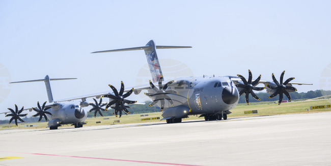 Полетът на германския външен министър от Рияд за Турция закъсня заради техническа неизправност на самолета и временно затворено летище