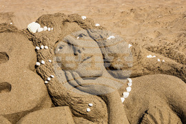 Бургас - плаж - пясъчни скулптури