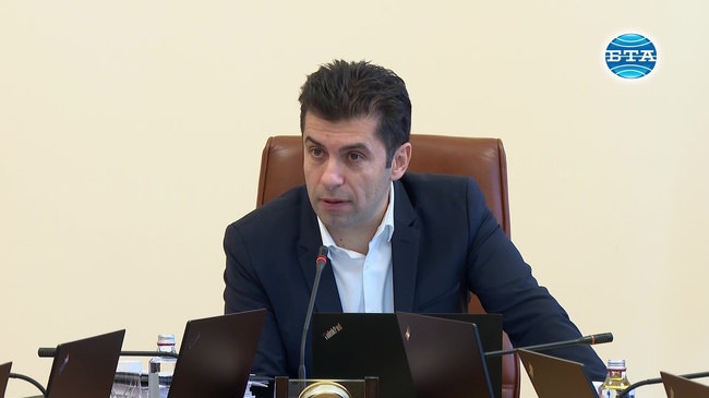 Пакет "Великденска подкрепа" за най-нуждаещите се граждани подготвя правителството, съобщи премиерът Петков