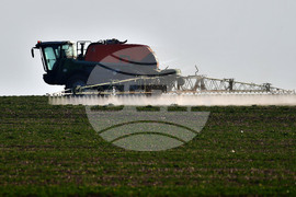 Село Тодорово - подхранване на почвата