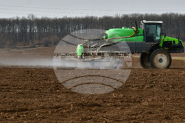 Село Тодорово - подхранване на почвата
