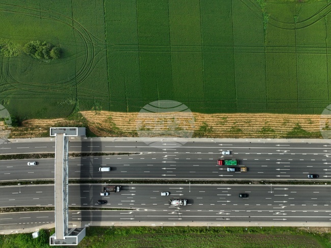Движението при 78-и км на път I-5 в района на Петко Каравелово се променя заради ремонт на електропровод, съобщи АПИ
