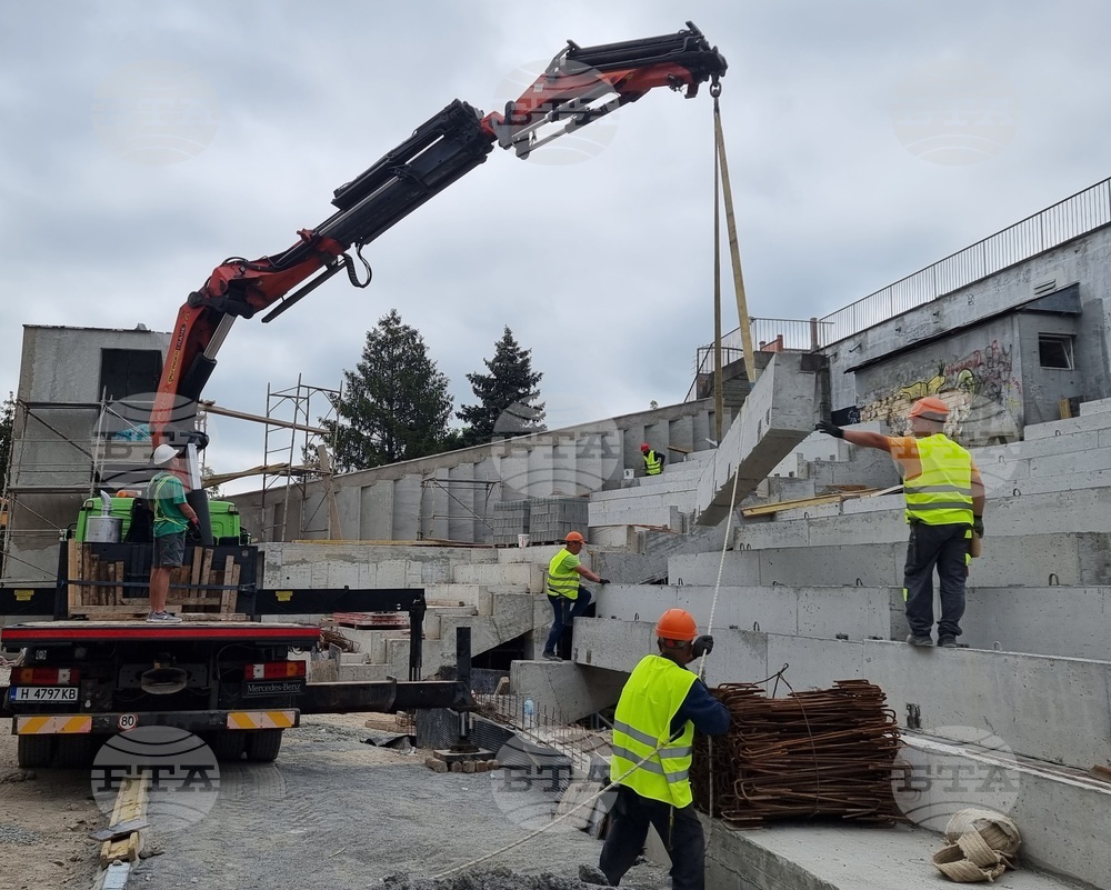 Шумен - Младежки дом - Летен театър - ремонти