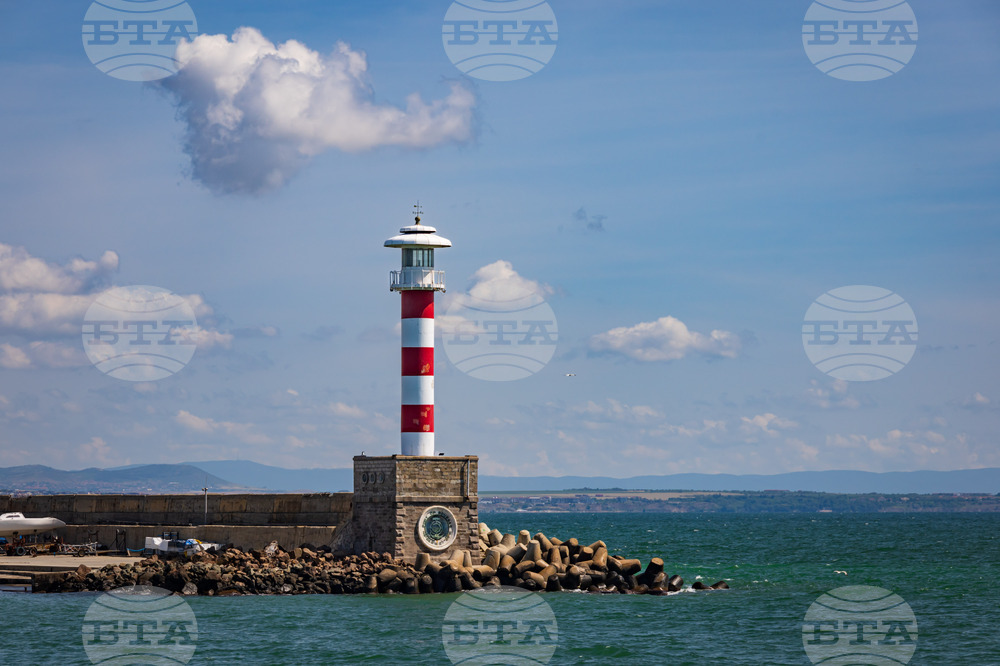 Бургас - пристанище - морски фар