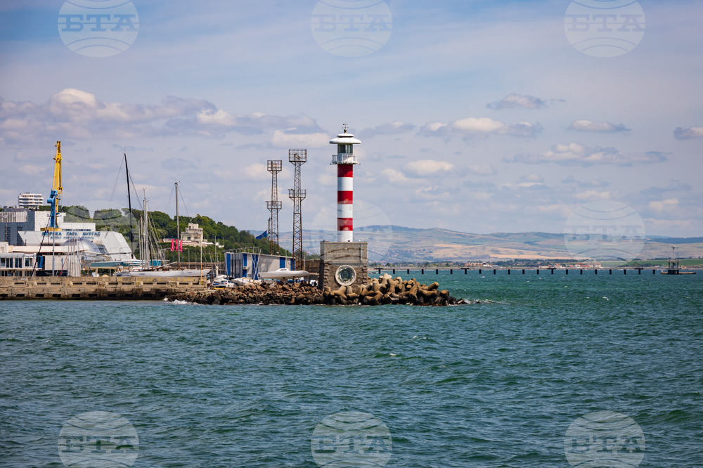 Бургас - пристанище - морски фар