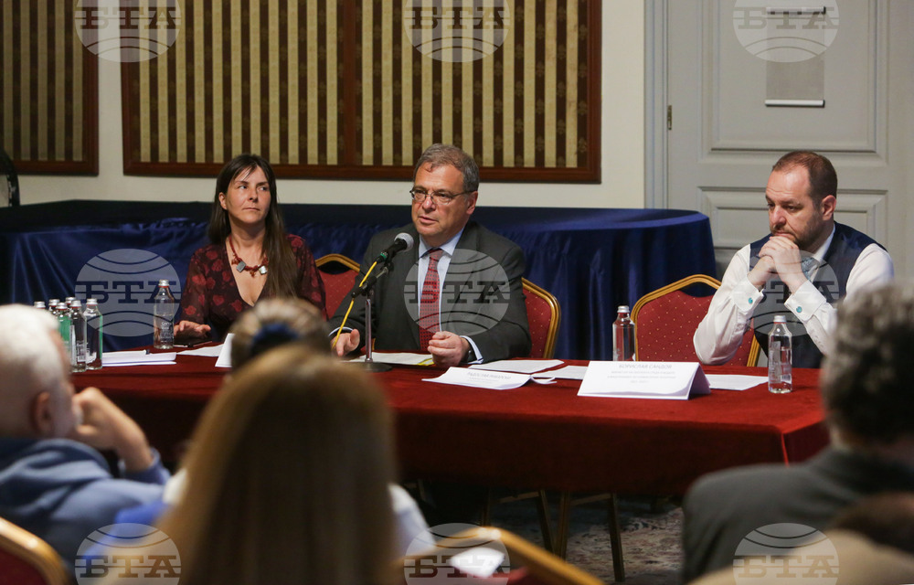 Citizens, Politicians, Business Representatives Discuss Legislative Changes Regarding Renewables and Climate