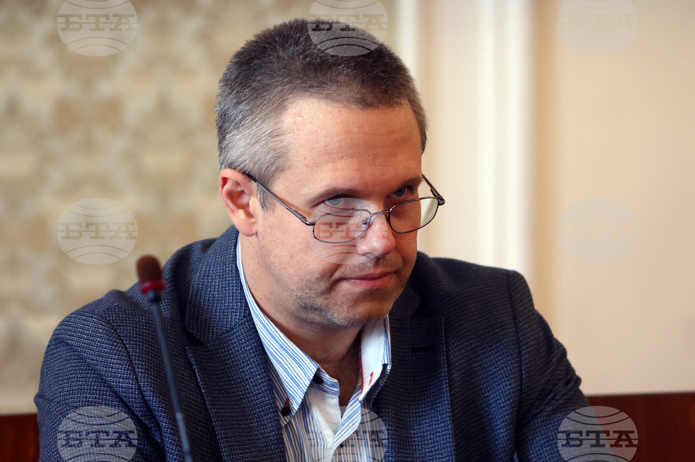 Комисия по електронно управление и информационни технологии - Александър Йоловски 