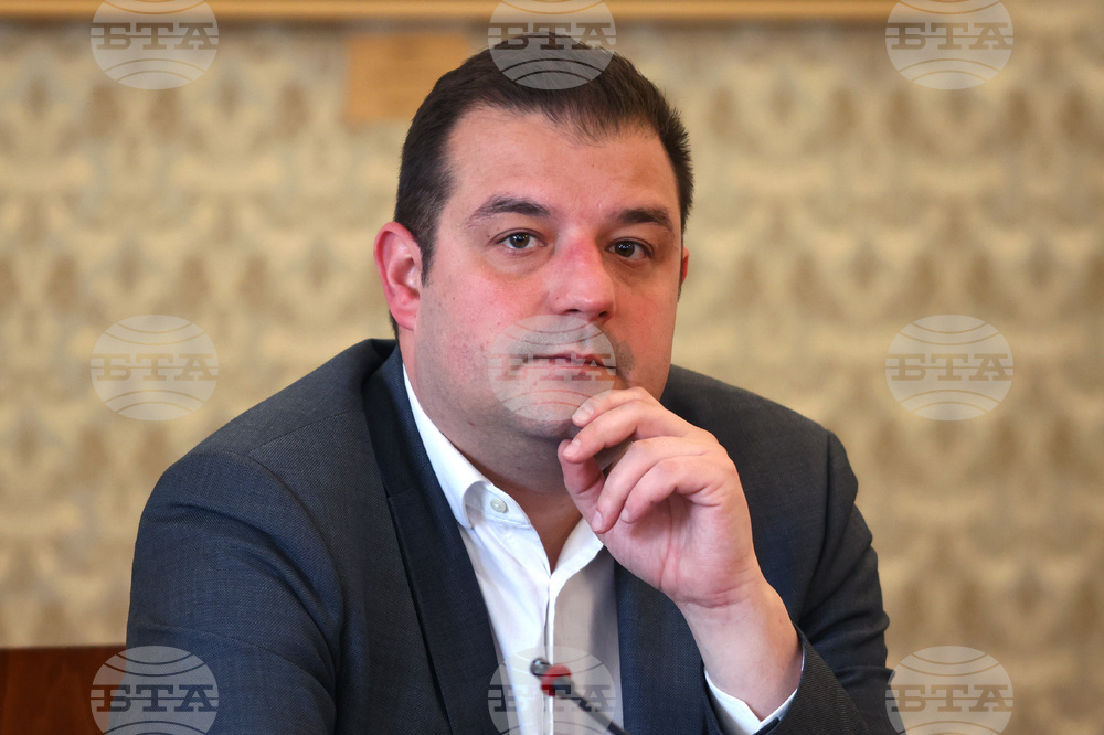 Комисия по електронно управление и информационни технологии - Кирил Дойчинов