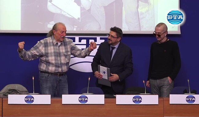 "Фондацията" празнува "Щурците" на 55 години с турне