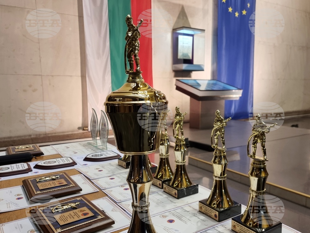МВР - церемония - Пожарникар на годината