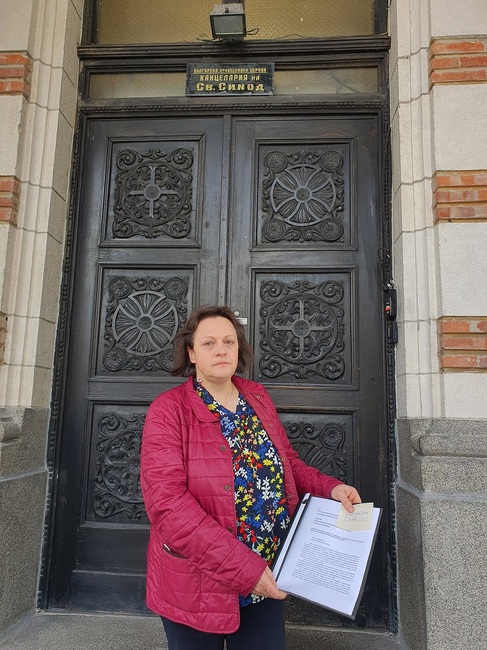 Подписката за отнемане ордена на Владимир Путин бе внесена на вниманието на Светия Синод