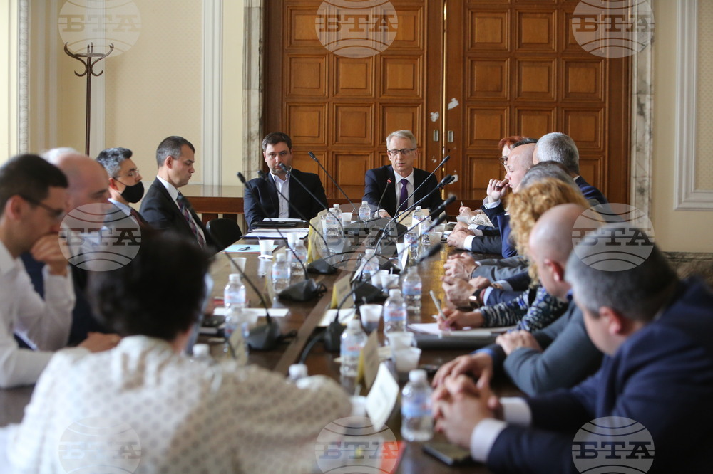 Парламент - Комисия по политиките за българите извън страната