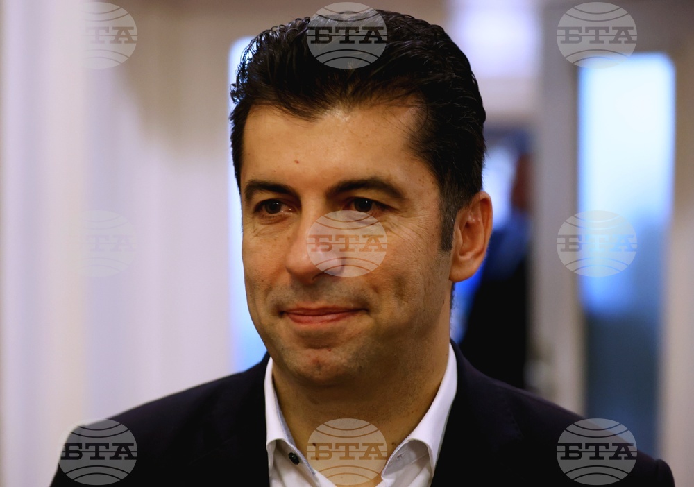 Васил Терзиев има качествата да превърне София в наистина хубав град за хората, заяви Кирил Петков