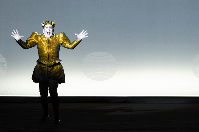 Народният театър посреща Новата година с "Бурята" на Робърт Уилсън