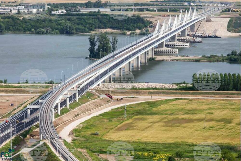62 Migrants Intercepted at Danube Bridge 2 before They Could Cross Border into Romania