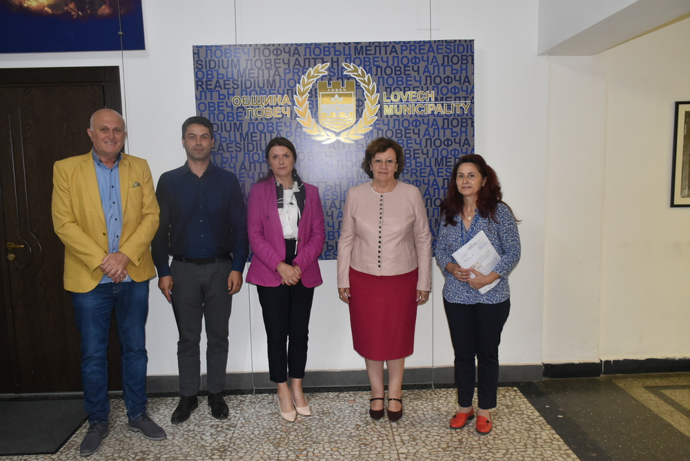 В Ловеч стартира Програма за превенция на дигиталната зависимост, съвместен проект с БСУ