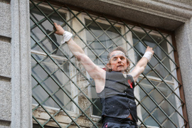 Антоан Льо Менестрел – спектакъл