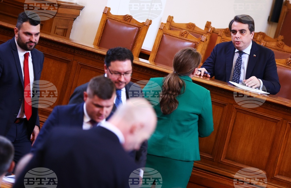 Парламент - заседание - Асен Василев