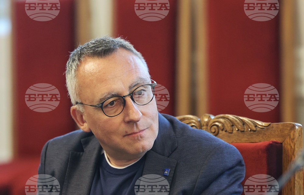 Народно събрание - Комисия по образованието и науката - Диян Стаматов