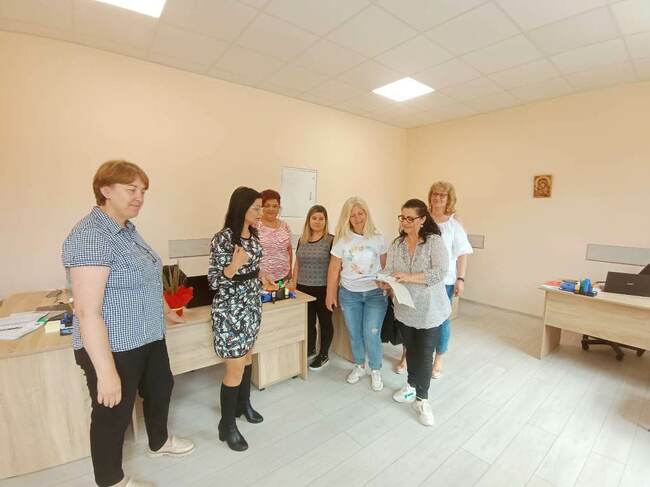 В Плевен експерти консултират гражданите за социални услуги по проект, финансиран по европейска програма