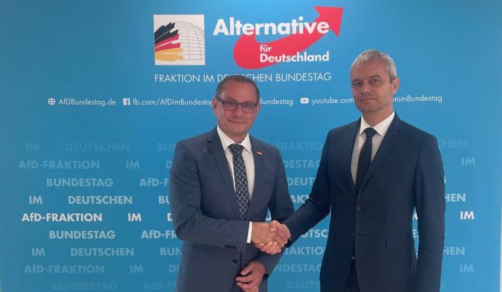 Възраждане: Костадинов се срещна с Крупала в Берлин 