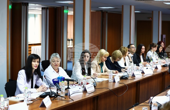 Асоциация Анимус - кръгла маса