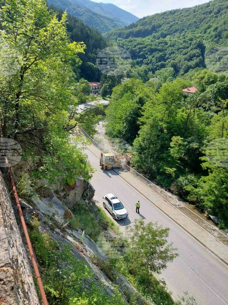 Пътят Пловдив-Смолян при Нареченски бани вече е отворен