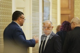 Парламент - заседание