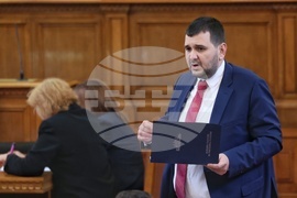 Парламент - заседание - Йордан Иванов