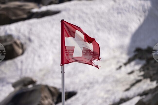 Икономиката на Швейцария се сви за първи път от 2023 г. на фона на високите мита от САЩ