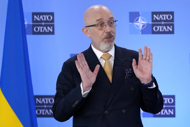 Американски и британски издания коментират решението на Зеленски да смени министъра на отбраната на Украйна