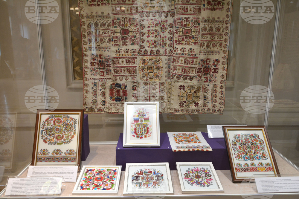 Русе - "Традиционна българска везба - техники и възстановки"- изложба