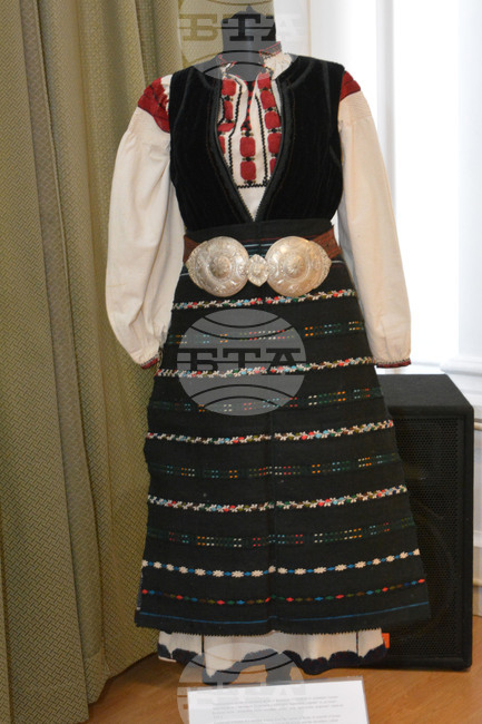 За символиката на традиционните български шевици разказаха ученици от Българо-украинския център „Медиа“ във видеопроект