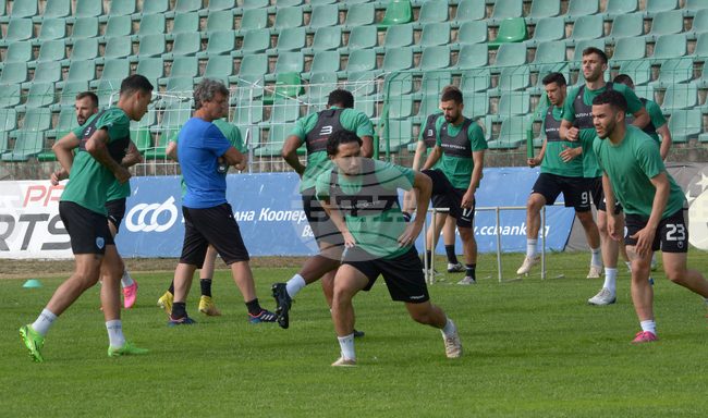 Берк Бейхан, Жоао Бандаро и Уеслен Жуниор пропускат гостуването на Черно море на Арда