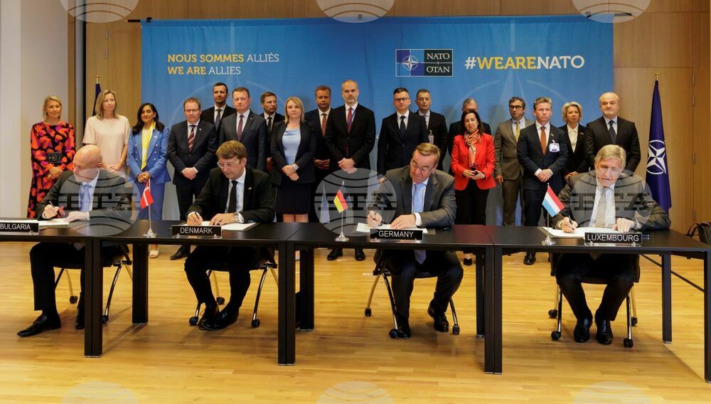 Bulgaria Vows Continued Support for Ukraine, Says NATO Should Go Beyond Bucharest Decisions in Relations with Ukraine