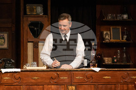 Бургас - театър - комедията “Ало, ало”