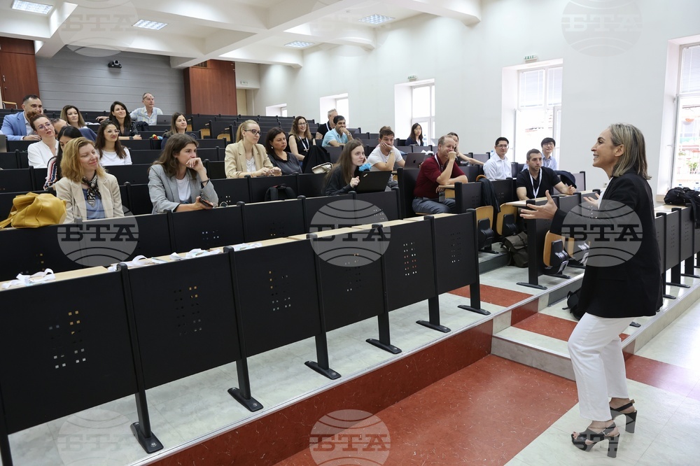 „Дезинформацията в цифровата ера: Предизвикателства и решения“ - дискусия