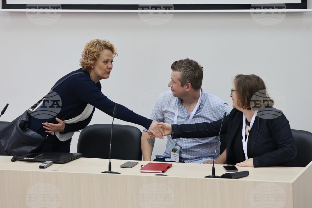 „Дезинформацията в цифровата ера: Предизвикателства и решения“ - дискусия