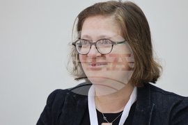 „Дезинформацията в цифровата ера: Предизвикателства и решения“ - дискусия - Дина Мейзлин