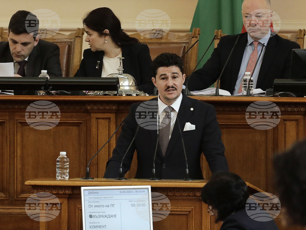 Парламент - заседание - Климент Шопов