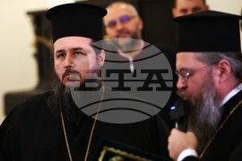 Вицепрезидент  - Патриарх Неофит - награждаване