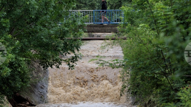 Очакват се повишени речни нива през следващите дни, но под праговете за внимание, съобщиха от Министерството на околната среда и водите 