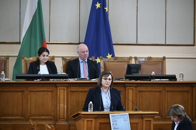 Нинова към управляващите: Всеки ден доказвате, че сте коалиция за имунитетите, а не за работа